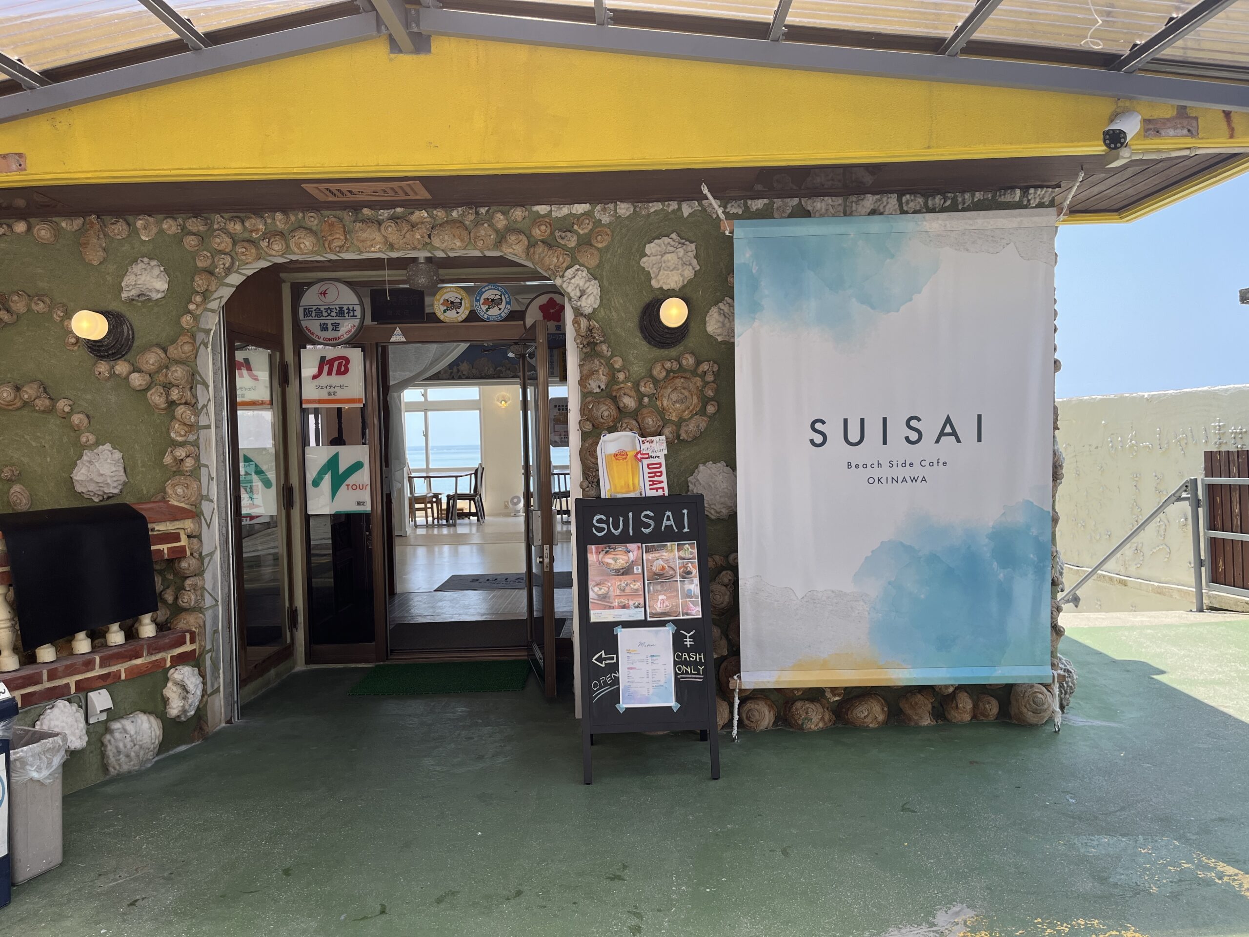 南城市玉城『SUISAI』絶景！タイラ製麺所の沖縄そばとオサレかき氷が楽しめる海の家カフェ
