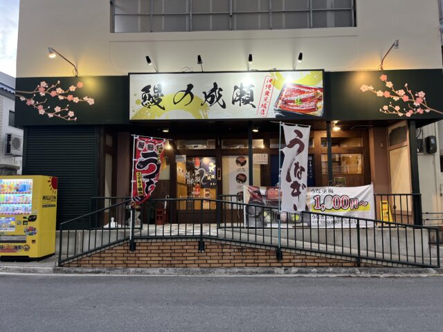 那覇市前島『Oasis8cafe』穴場スポット！とまりん2FオサレCafeの沖縄そばが美味い！